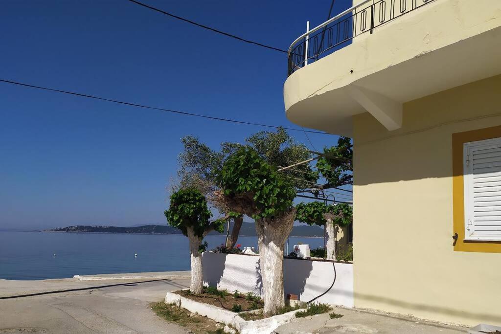 הוילה ניאה סטירה Το Σπίτι Της Μαργαρίτας Στην Παραλία מראה חיצוני תמונה